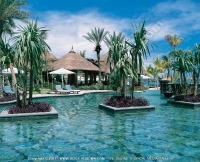 5_star_hotel_le_touessrok_hotel_frangipani_island_pool.jpg