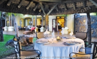 paradis_hotel_mauritius_dining_mise_en_place_at_the_presidential_villa.jpg