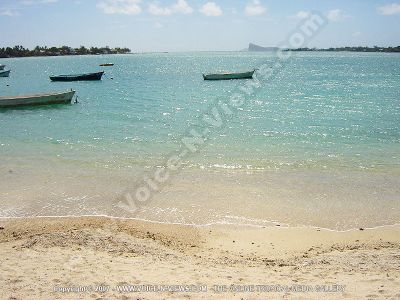 apartment abel mauritius seaside view
Abel Apartment view of the seaside. It has a magnificent view over the bay and Gunners Coin.
Keywords: Abel Apartment, seaside, beach, boats