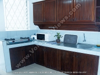 beach_villa_brigitte_3_mauritius_kitchen_view.jpg