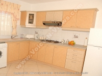 apartment_le_grenadier_mauritius_kitchen_view.jpg