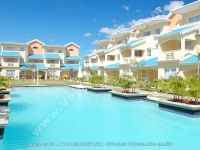 apartment_le_grenadier_mauritius_swimming_pool_view.jpg