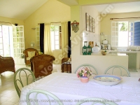 beach_villa_hibiscus_mauritius_dining_room_view.jpg