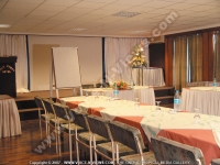 Filename=2_star_hotel_gold_crest_hotel_conference_room.jpg
Filesize=95KiB
Dimensions=800x600
Date added=Jun 11, 2007 2_star_hotel_gold_crest_hotel_conference_room.jpg