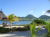 laguna_beach_hotel_and_spa_mauritius_beach_and_mountain_range_view.JPG