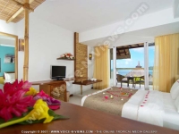 laguna_beach_hotel_and_spa_mauritius_double_bedroom_with_balcony.jpg