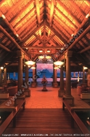 4_star_hotel_sands_resort_hotel_entrance.jpg