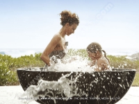 5_star_hotel_shanti_maurice_family_villa_playing_with water.jpg