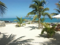 standard_hotel_pereybere_mauritius_ref_183_beach_front.jpg