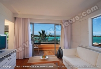 le_mauricia_hotel_mauritius_honeymoon_suite_balcony_and_living_room.jpg