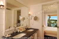 le_mauricia_hotel_mauritius_honeymoon_suite_bathroom.jpg