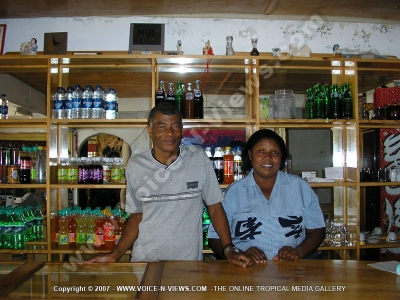 le barbizon snack rico and his wife
