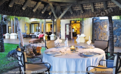 paradis hotel & golf club mauritius dining mise en place at the presidential villa
