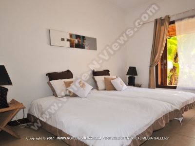 general view of the twins bedroom premium villa pereybere mauritius ref 16
