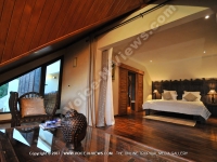 holiday_villa_rentals_in_one_of_those_deluxe_room_ref_16_mauritius.jpg
