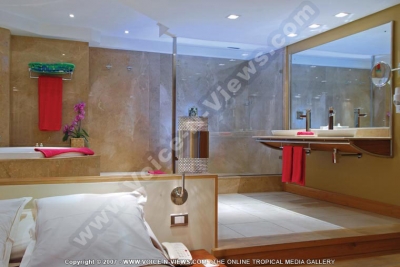 shandrani resort and spa hotel mauritius senior suite bathroom
