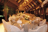Filename=shandrani_resort_and_spa_hotel_mauritius_restaurant_mise_en_place.jpg
Filesize=146KiB
Dimensions=760x505
Date added=Sep 16, 2008 shandrani_resort_and_spa_hotel_mauritius_restaurant_mise_en_place.jpg