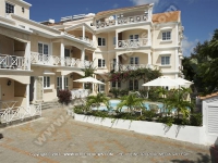 standard_apartment_mont_choisy_mauritius_ref_114_accommodation_side_view.jpg