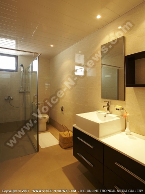 standard studio apartment grand bay mauritius ref 109 bathroom with shower and toilet
