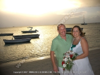 wedding_in_mauritius_peterson_wedding_just_married_couple_and_sunset.jpg